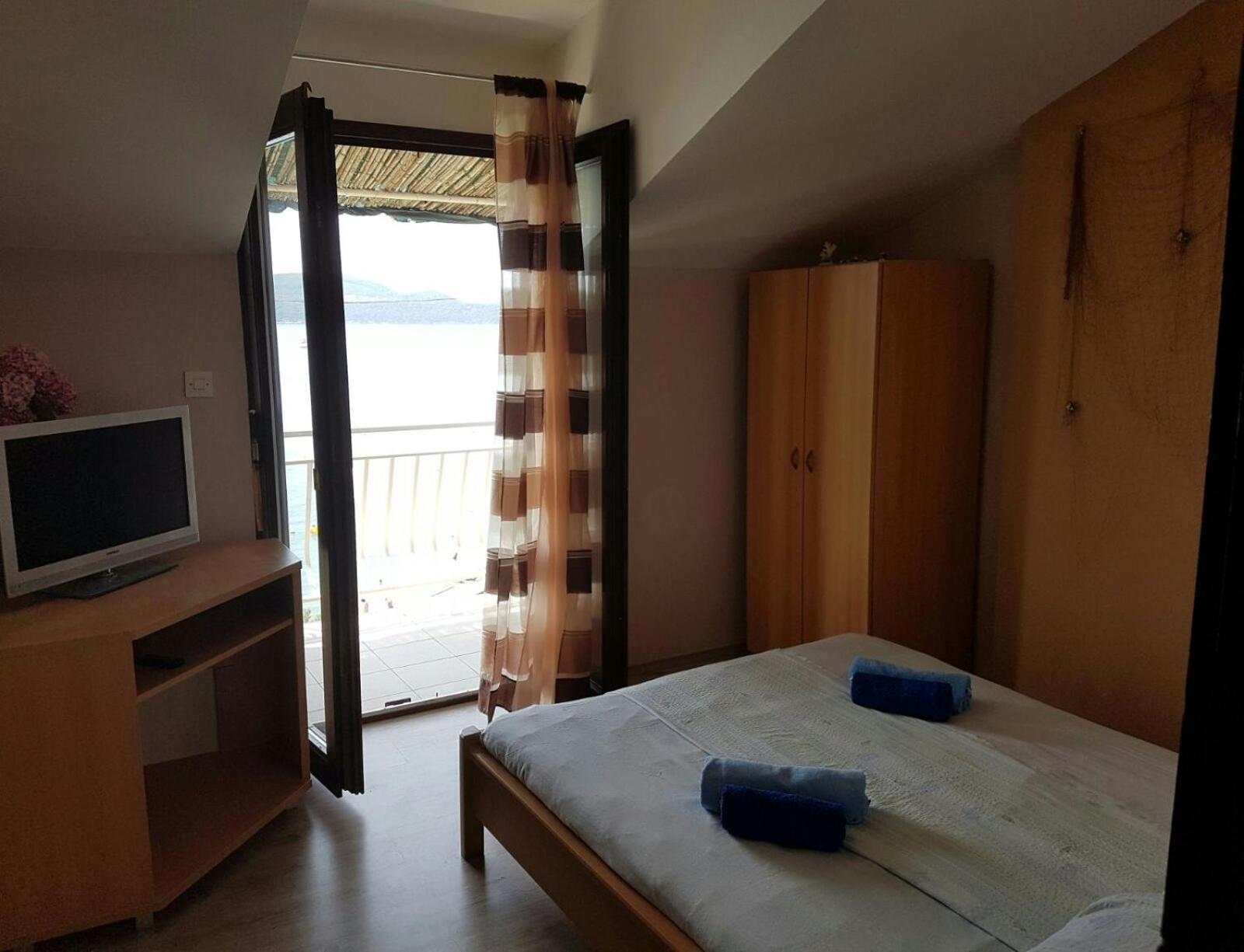 Apartments Marta Trogir Room photo